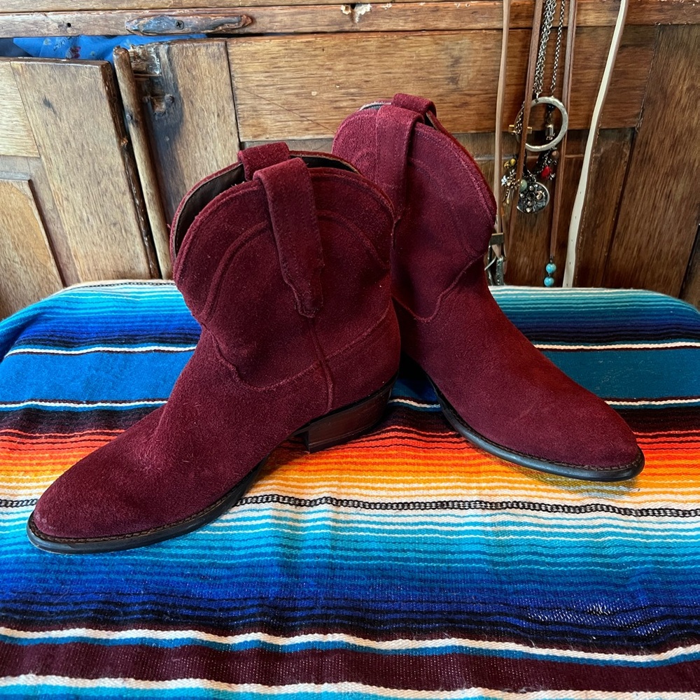 Tecovas womens wine suede Lucy